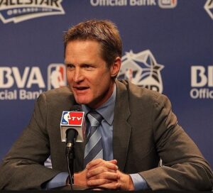 Steve Kerr acerta com o Golden State Warriors e é o novo técnico da equipe