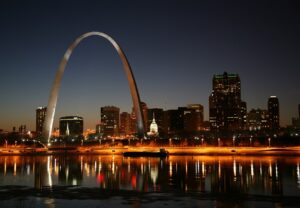 Cidade de St. Louis processa times da NFL devido à realocação dos Rams