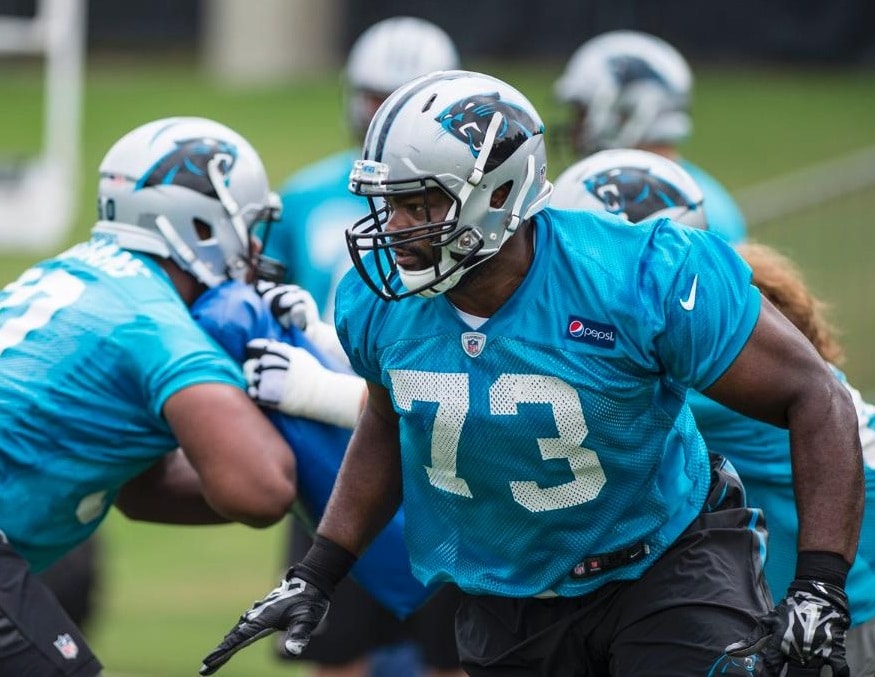Michael Oher, offensive tackle do Carolina Panthers