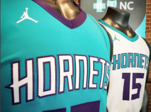 Charlotte Hornets apresenta seus uniformes com detalhe único; veja