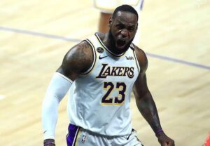 LeBron James pode não ser o MVP, mas ele é o melhor jogador do mundo na sua 17ª temporada
