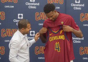 Cavs fatura Evan Mobley na 3ª escolha do Draft da NBA 2021