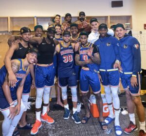 Stephen Curry brada sobre recorde em bolas de três na NBA: “Sou o maior arremessador de todos os tempos”