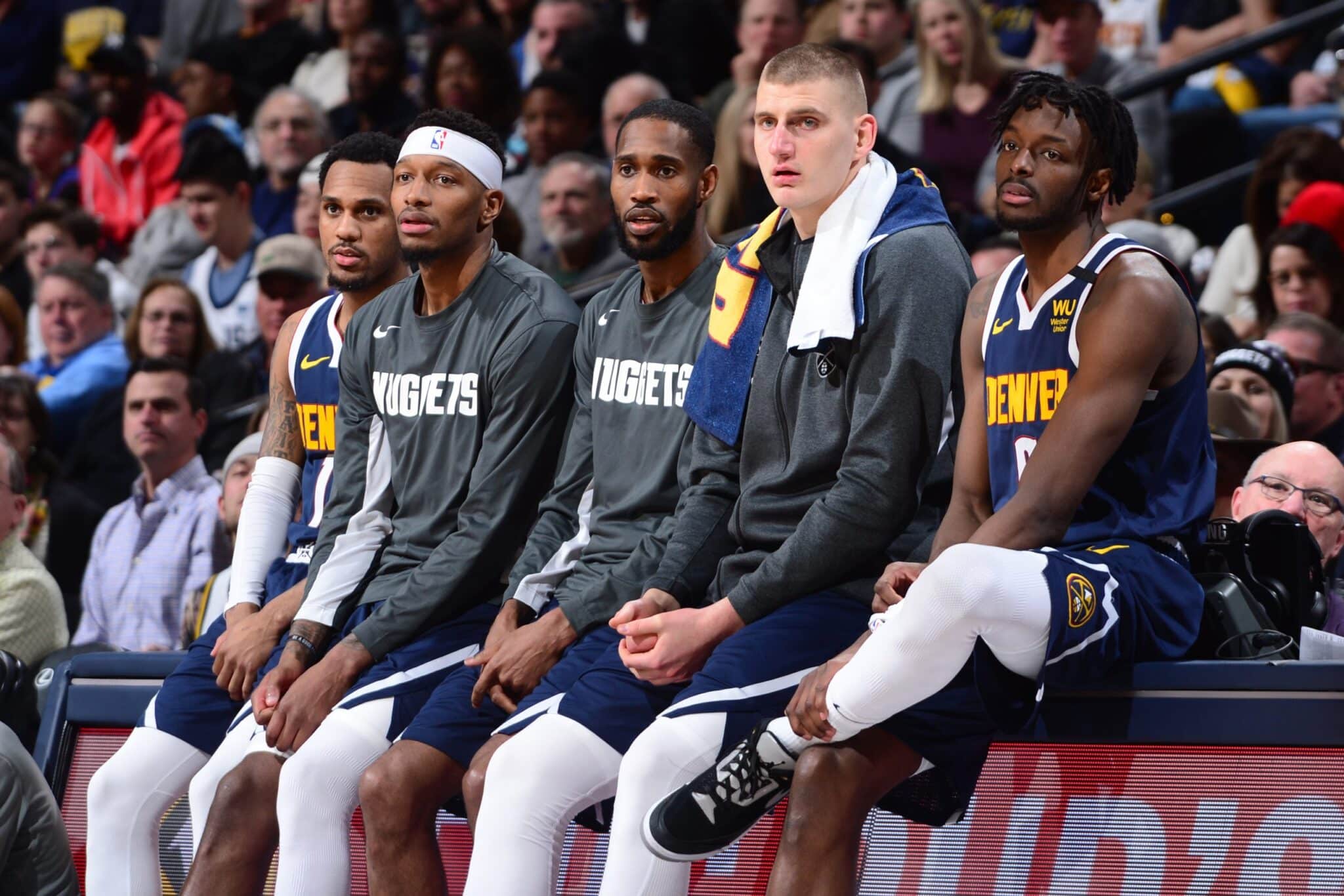 Denver Nuggets x Golden State Warriors é adiado por protocolos da NBA contra Covid