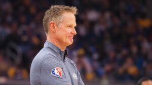 Steve Kerr se tornou o 5º técnico a registrar 400 vitórias mais rápido na carreira