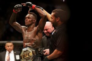 Israel Adesanya x Robert Whittaker como aconteceu – Resultado, destaque e reação