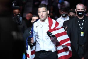 Chris Weidman estipula data para voltar ao octógono do UFC