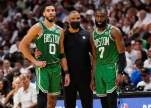 O que o Boston Celtics deveria fazer com suas TPES