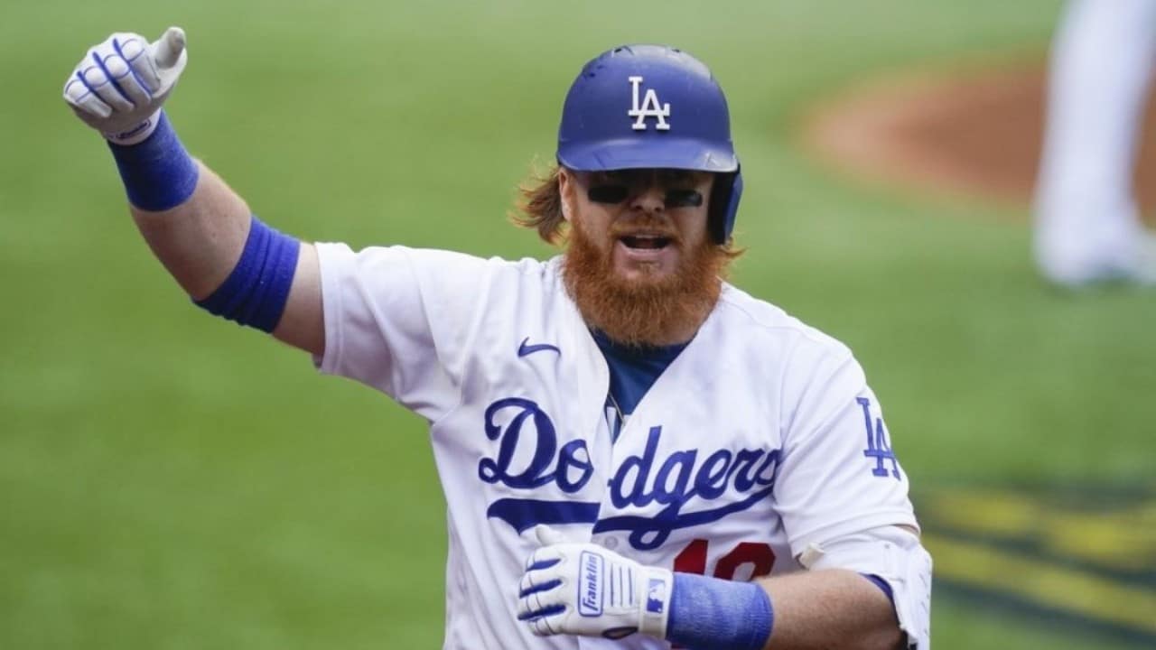 Justin Turner – Notícias, estatísticas e salário