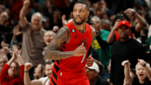 Damian Lillard entrou na mente de Ayton? Armador revela o que disse ao pivô em lance decisivo
