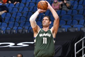 Brook Lopez na briga pelo prêmio de melhor defensor da NBA