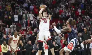 Miami Heat vence os Rockets com noite de gala de Tyler Herro