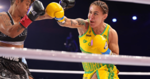 Cris Cyborg vence mais uma no Boxe