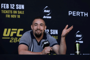 Robert Whittaker demonstra frustração em não lutar no UFC 284