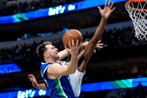 Luka Doncic escreve nome na história da NBA