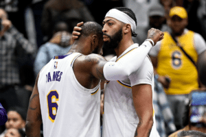 Los Angeles Lakers busca reforços de peso