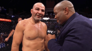 Cormier sai em defesa de Glover após brasileiro recusar luta por cinturão no UFC 282