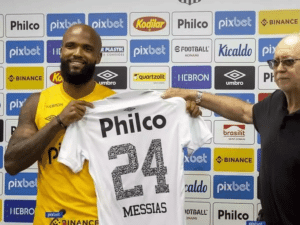 Jogador do Santos escolhe camisa 24 na apresentação e explica paixão por Kobe Bryant