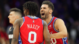 Atualizações de Georges Niang e Tyrese Maxey
