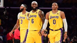 Lakers confirma lesão de um dos astros da equipe