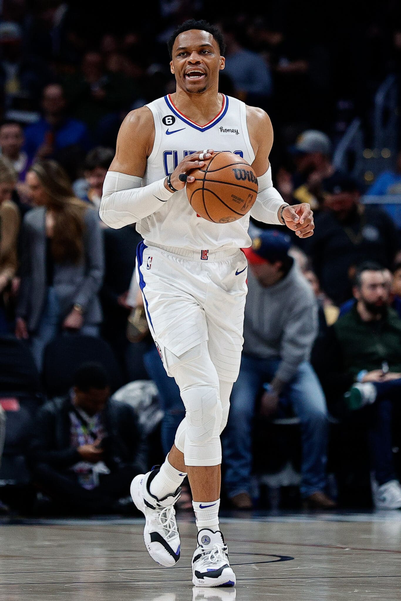 NBA: Westbrook frustra fãs e nega treta com Kevin Durant nos playoffs