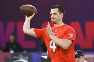 New Orleans Saints encaminha acordo com Derek Carr