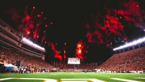 Festa insana e ‘Morumbi lotado’: o que filho de Belfort viverá no College