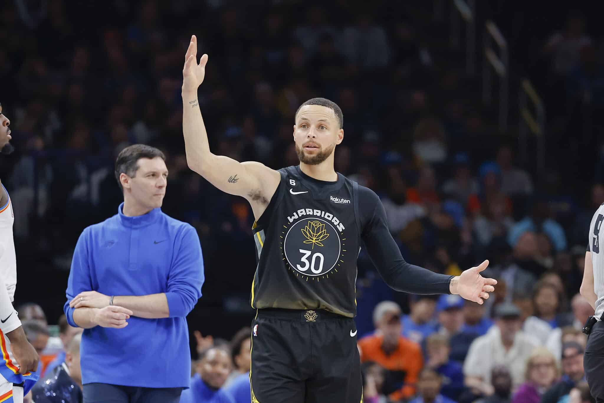 Klay bate recorde e Curry faz 40, mas Warriors perdem para Thunder