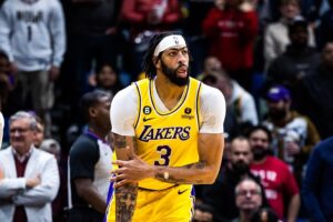 NBA: Com LeBron em quadra, Anthony Davis supera má fase e Lakers vencem