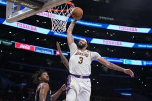 NBA: Anthony Davis faz escolha difícil em fim de temporada dos Lakers