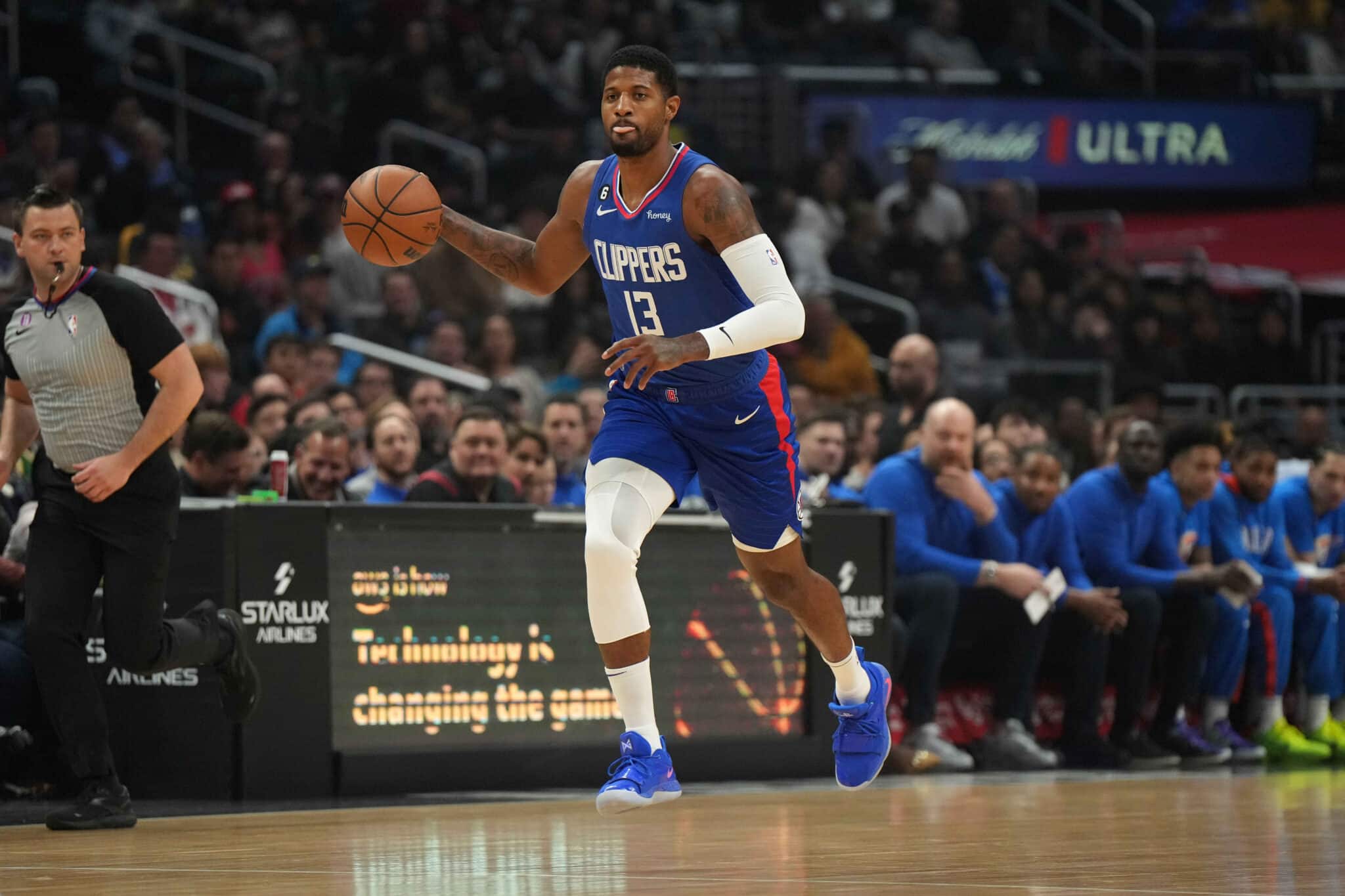 NBA: Paul George sofre lesão preocupante e assusta os Clippers