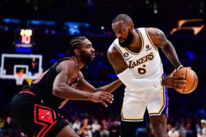 NBA: LeBron James retorna, mas Chicago Bulls vence e frustra os Lakers