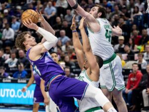 NBA: Celtics desperdiçam outra liderança e perdem para Jazz, mas vão aos playoffs