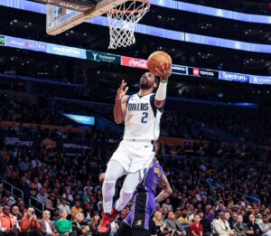 NBA: Lakers e Mavs fazem jogaço até o último segundo com show de Kyrie Irving; veja resultados