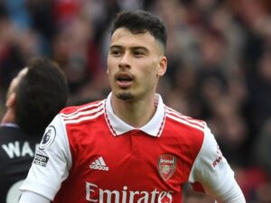 Líder da Premier League, Arsenal negocia partida contra estrelas da MLS