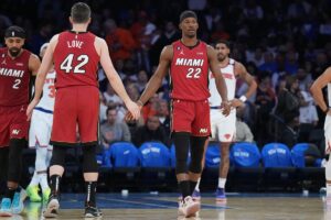 NBA: Miami Heat aproveita pontaria ‘fria’ dos Knicks e leva Jogo 1 da série
