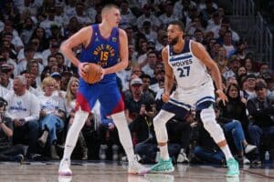 NBA Playoffs: Nuggets dão aula de basquete e superam Wolves sem esforço