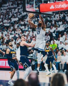 Gobert e Jokic. Foto: Reprodução/@timberwolves