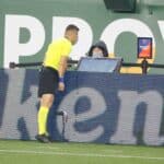 VAR expulsa jogador por motivo inusitado na MLS