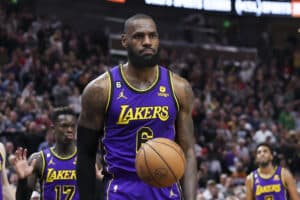 NBA: Lakers vencem na prorrogação com LeBron decisivo