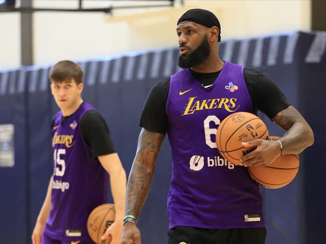 ‘Papai’ LeBron revela segredo de como tirar o melhor de seus companheiros