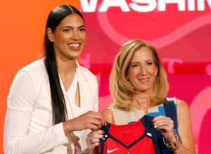 WNBA: brasileira faz história e é a 4ª escolha de equipe do Draft 2023