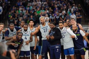 NBA: Gobert soca companheiro de Wolves e é expulso pelo próprio time