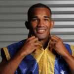 Boxe: Esquiva Falcão se vê como favorito em eventual luta contra Alex Poatan