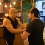 Boxe: Popó perde a cabeça, se envolve em confusão e encaminha rival para luta