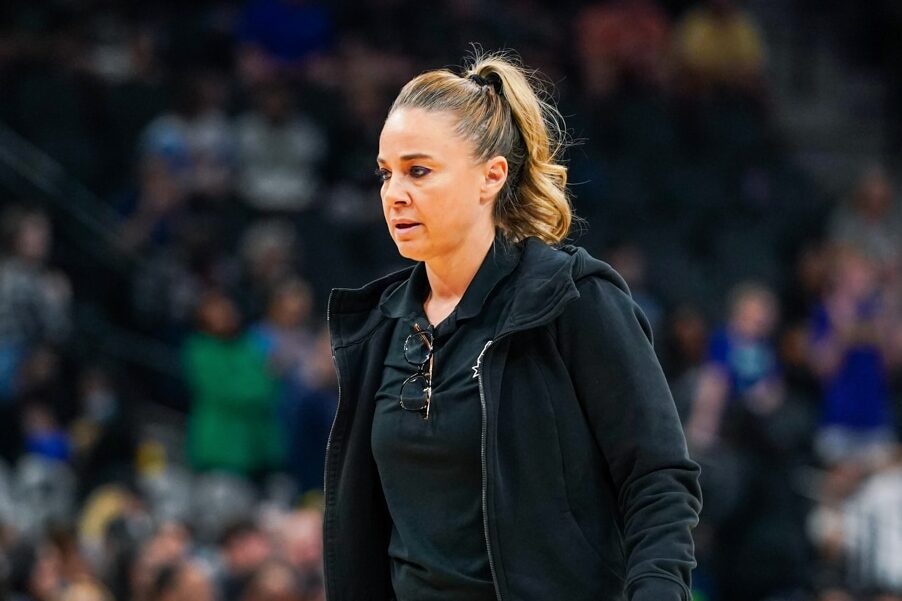 NBA: técnica da WNBA é punida por supostos comentários sobre jogadora grávida
