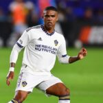 Com prisão decretada, Douglas Costa tem salário milionário na MLS