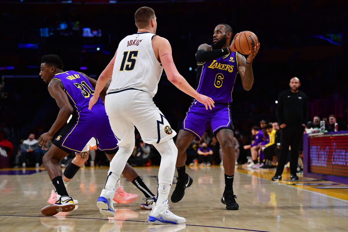Onde assistir Lakers x Nuggets ao vivo nesta terça (16) – NBA Playoffs