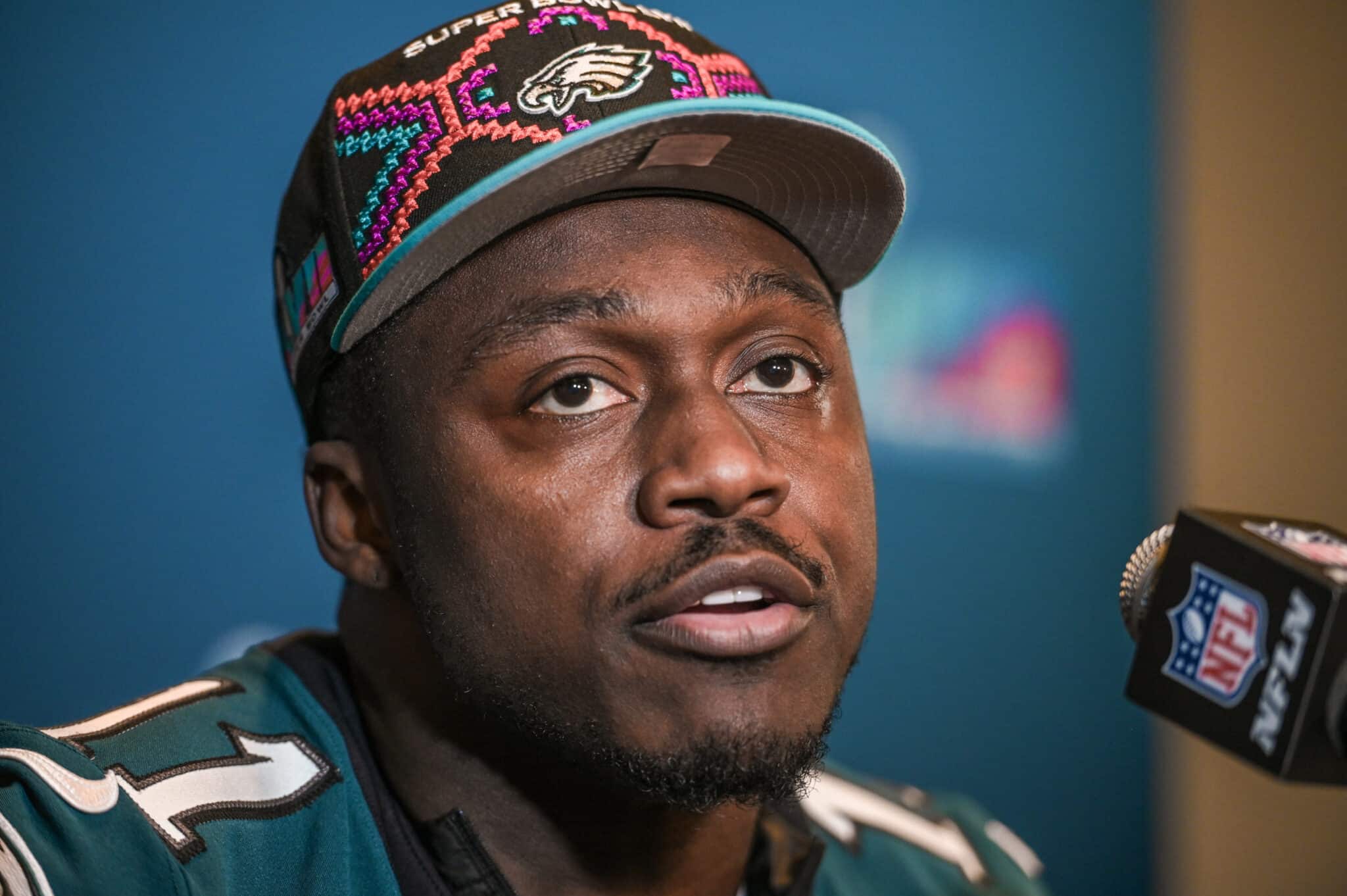 NFL: estrela dos Eagles escapa de tragédia em evento beneficente; veja cena