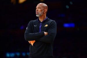 NBA: Phoenix Suns começa ‘caça às bruxas’ após eliminação e demite técnico